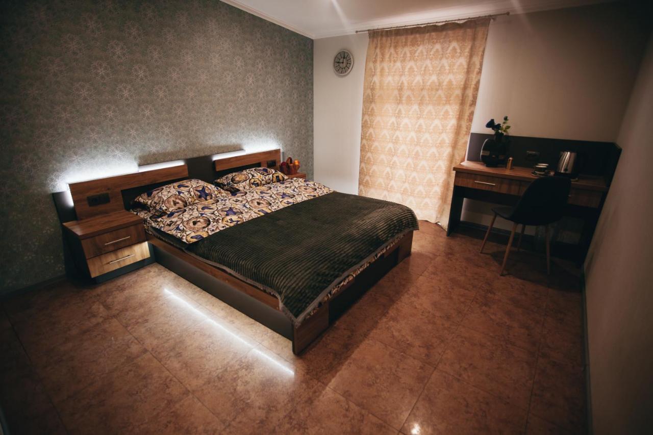 4Rooms Vinnytsia Exteriör bild
